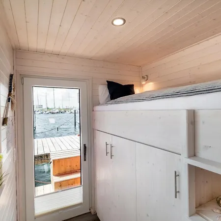 Hausboot Isa-bella *